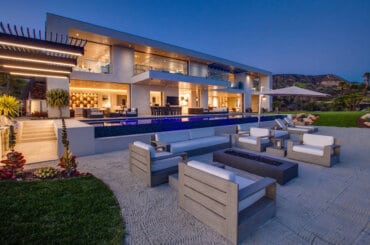luxury-modern-mansion